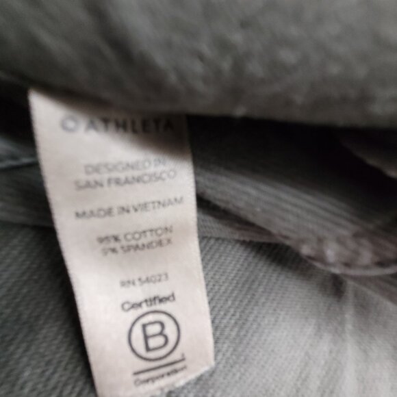 Athleta Farallon Jogger Pants Women's size 6 Olive Drab Green Pockets Tiny Flaw - Picture 4 of 10